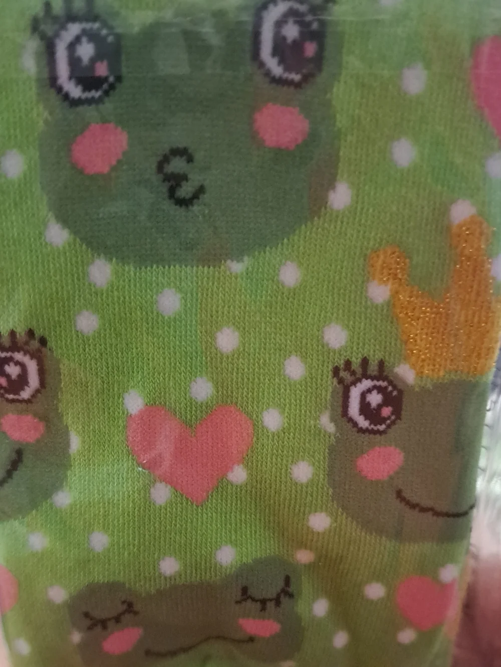 1 Pair Green Frog Socks with Hearts, Adult OS